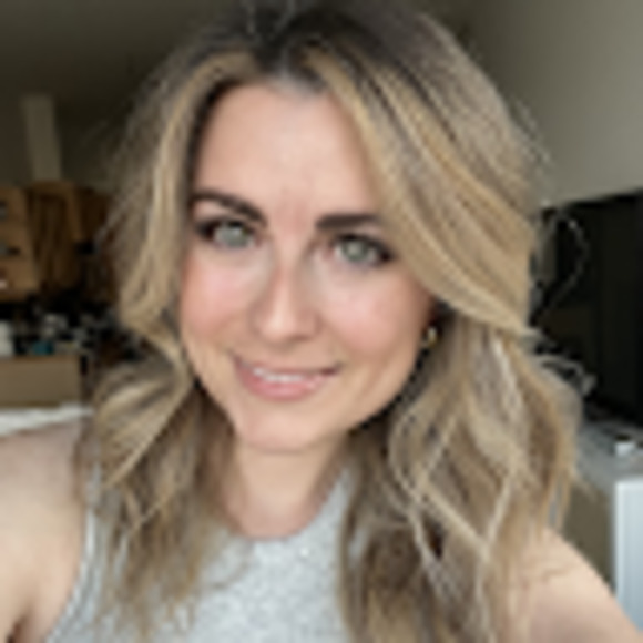 Meet your Posher, Jessica - Picture 1 of 1